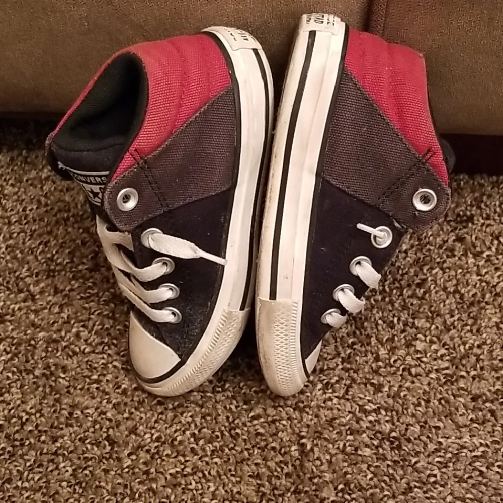 Converse all star little boy's size 11 black&white